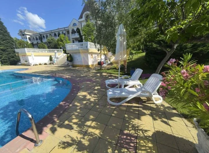 Двустаен с частична морска гледка и топ локация в Свети Влас -  - снимка 11 - Имоти Премиер