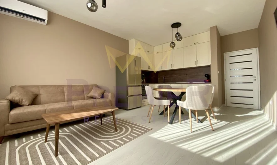 Двустаен с частична морска панорама // Обзаведен // Опция Паркомясто – м-т Акчелар -  - снимка 1 - Имоти Премиер