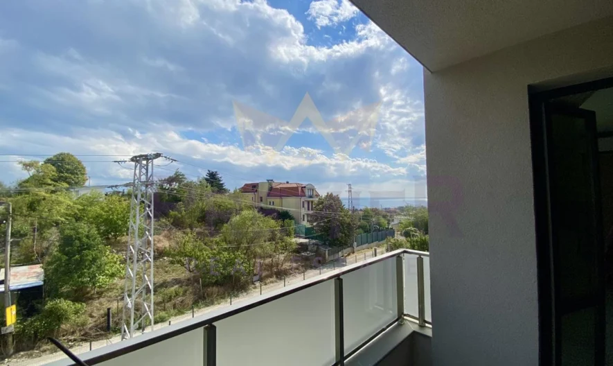 Двустаен с частична морска панорама // Обзаведен // Опция Паркомясто – м-т Акчелар - - снимка 13 - Имоти Премиер