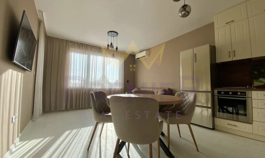 Двустаен с частична морска панорама // Обзаведен // Опция Паркомясто – м-т Акчелар -  - снимка 2 - Имоти Премиер