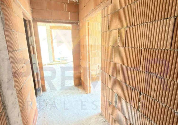 ДВУСТАЕН С ПАРКОМЯСТО -  - снимка 4 - Имоти Премиер