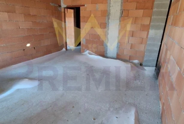 Агенция за недвижими имоти - Имоти Премиер - имот - 1081047, Цена: 121900 EUR