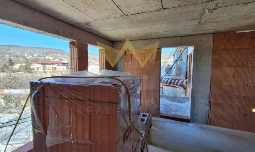 ДВУСТАЕН С ПАРКОМЯСТО В ЦЕНАТА -  - снимка 3 - Имоти Премиер