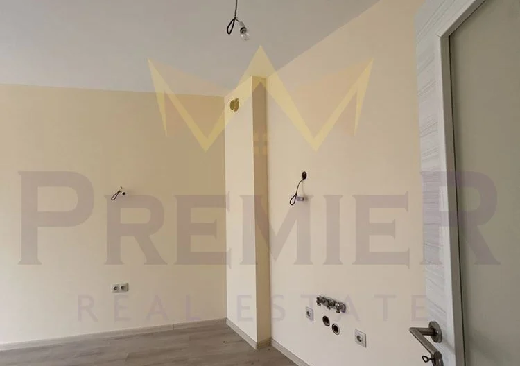 двустаен с подземно ПМ в Аспарухово - - снимка 2 - Имоти Премиер