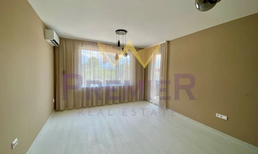 Двустаен с Югоизточно Изложение// Частична Морска Панорама и Опция за Паркомясто // Виница - - снимка 3 - Имоти Премиер