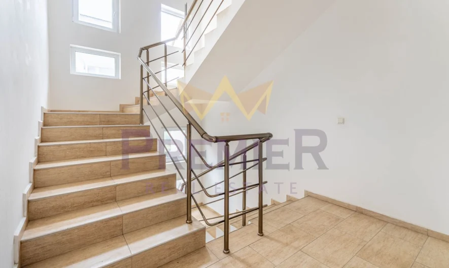 Двустаен тухлен апартамент – кв. Бриз - - снимка 11 - Имоти Премиер