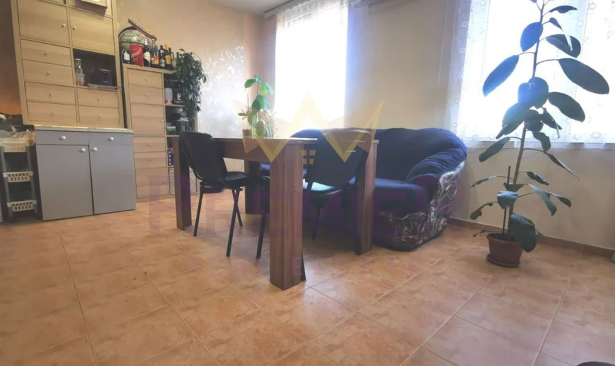 Двустаен в кв.Връбница 2 - - снимка 2 - Имоти Премиер