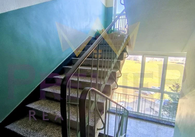 Двустаен! Южен! Среден в ж.к. Вл.Варненчик град Варна -  - снимка 8 - Имоти Премиер