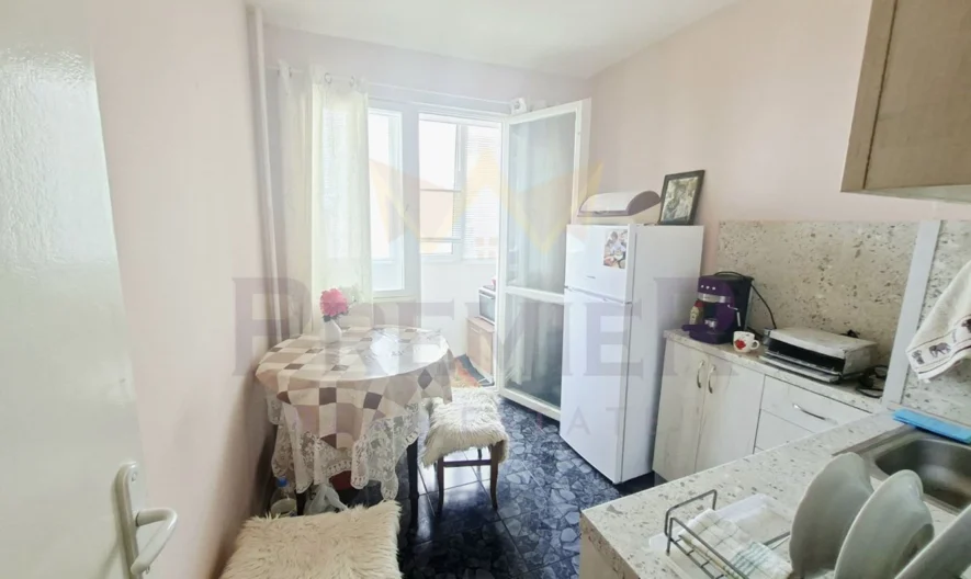 Двустаен ж.к. Вл. Варненчик -  - снимка 4 - Имоти Премиер