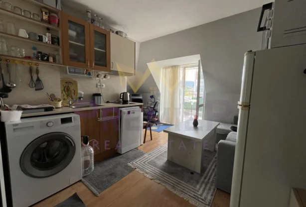 Агенция за недвижими имоти - Имоти Премиер - имот - 1242583, Цена: 400 EUR