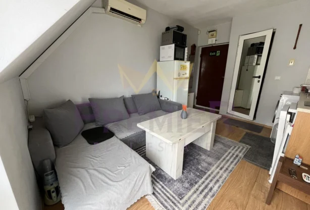 Агенция за недвижими имоти - Имоти Премиер - имот - 1242583, Цена: 400 EUR