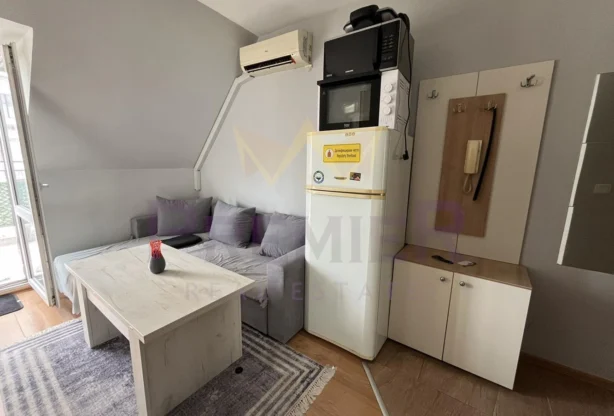 Агенция за недвижими имоти - Имоти Премиер - имот - 1242583, Цена: 400 EUR
