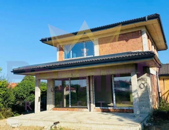 Агенция за недвижими имоти - Имоти Премиер - имот - 1164343, Цена: 310000 EUR