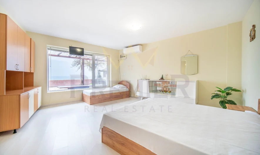 Едноетажна къща с уникална морска панорама в град Балчик -  - снимка 10 - Имоти Премиер