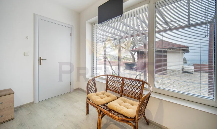 Едноетажна къща с уникална морска панорама в град Балчик -  - снимка 17 - Имоти Премиер