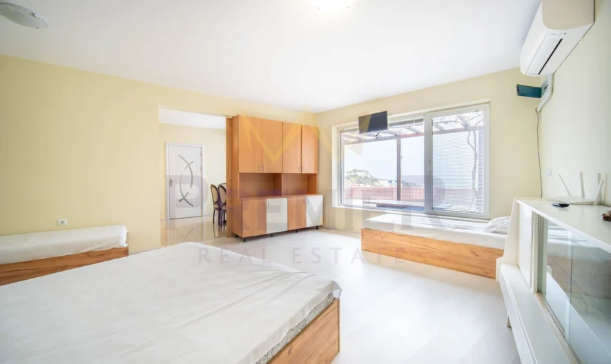 Едноетажна къща с уникална морска панорама в град Балчик -  - снимка 7 - Имоти Премиер