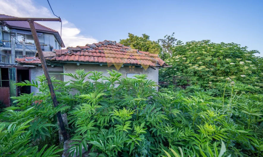 Едноетажна къща в град Балчик -  - снимка 10 - Имоти Премиер