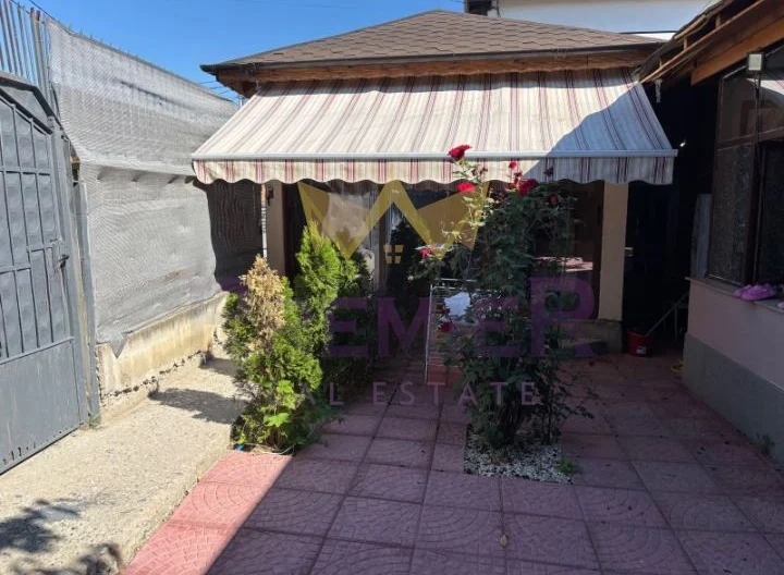 Едноетажна къща в кв.Факултета -  - снимка 8 - Имоти Премиер