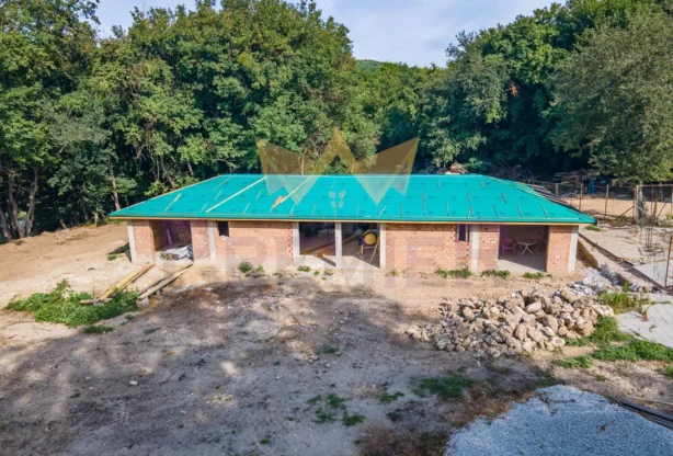 Агенция за недвижими имоти - Имоти Премиер - имот - 780909, Цена: 169000 EUR