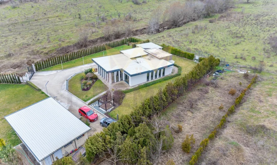 Едноетажна къща в с. Генерал Кантарджиево -  - снимка 24 - Имоти Премиер