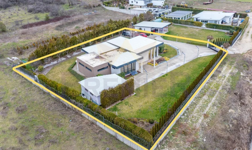 Едноетажна къща в с. Генерал Кантарджиево -  - снимка 29 - Имоти Премиер