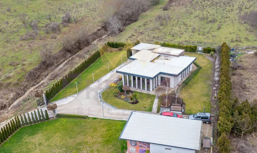 Едноетажна къща в с. Генерал Кантарджиево -  - снимка 6 - Имоти Премиер