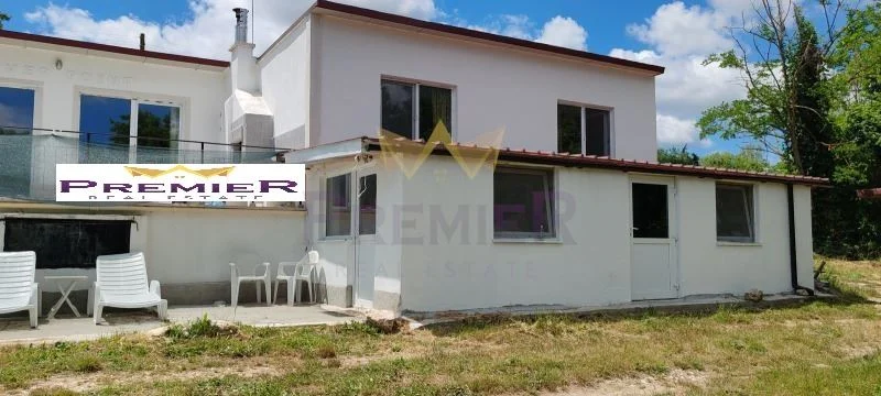 Едноетажна къща в с. Осеново - - снимка 1 - Имоти Премиер