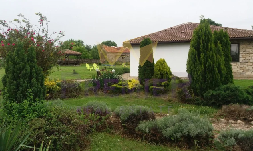 Едноетажна обзаведена къща - - снимка 10 - Имоти Премиер