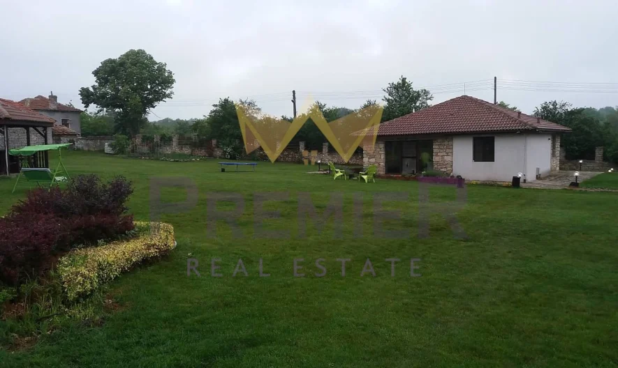 Едноетажна обзаведена къща - - снимка 3 - Имоти Премиер