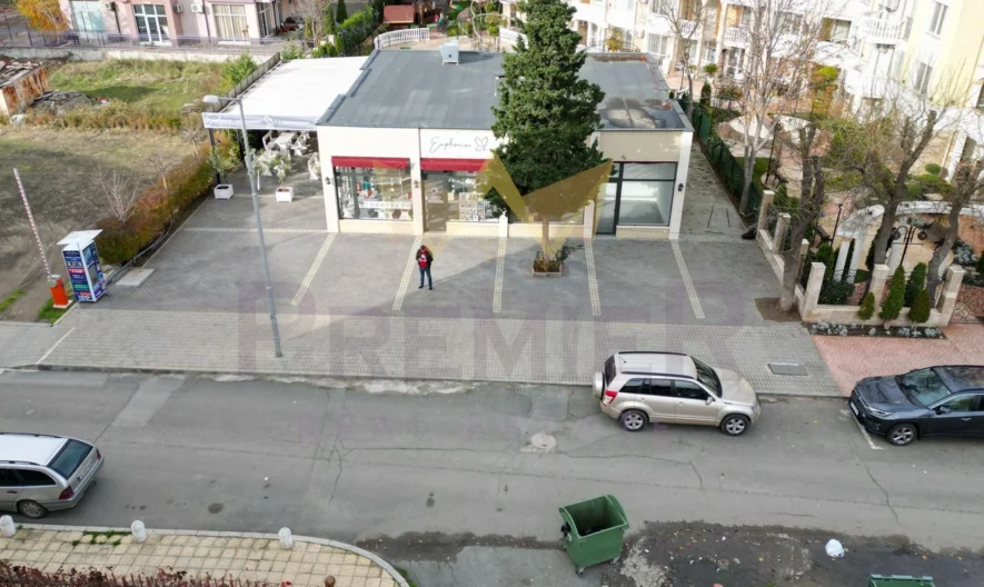 Едноетажна сграда с парцел в центъра на Слънчев Бряг -  - снимка 1 - Имоти Премиер