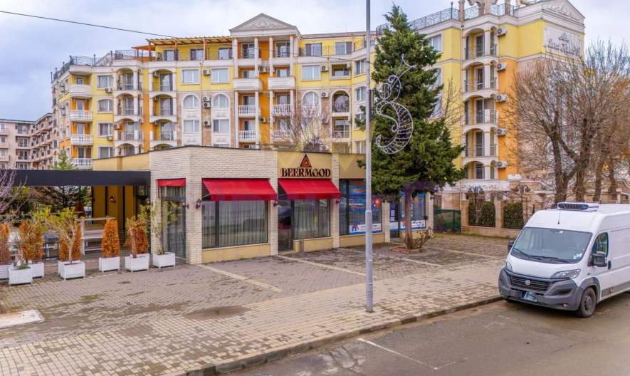 Едноетажна сграда с парцел в центъра на Слънчев Бряг -  - снимка 17 - Имоти Премиер