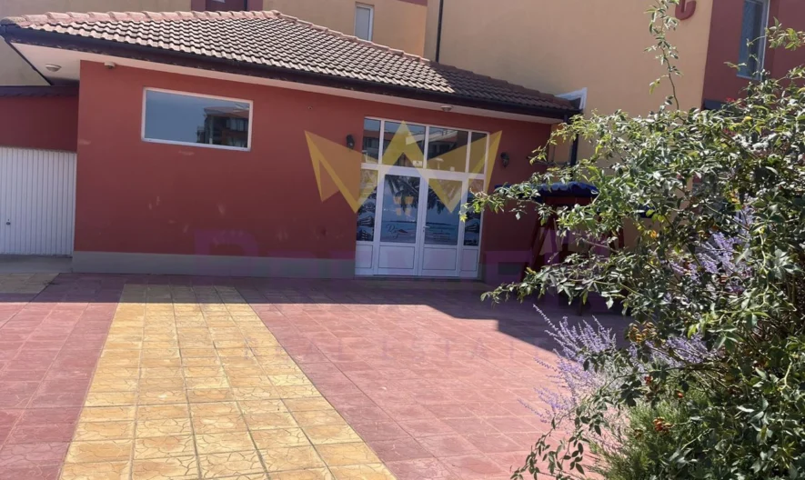 Едноетажна сграда в затворен комплекс -  - снимка 1 - Имоти Премиер