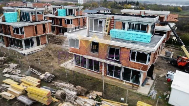 Агенция за недвижими имоти - Имоти Премиер - имот - 1101789, Цена: 275000 EUR