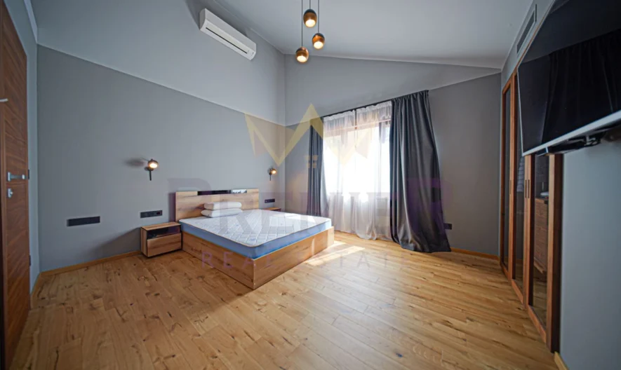 Еднофамилна къща с стилна архитектура и модерни дизайнерски решения в Бистрица - - снимка 18 - Имоти Премиер