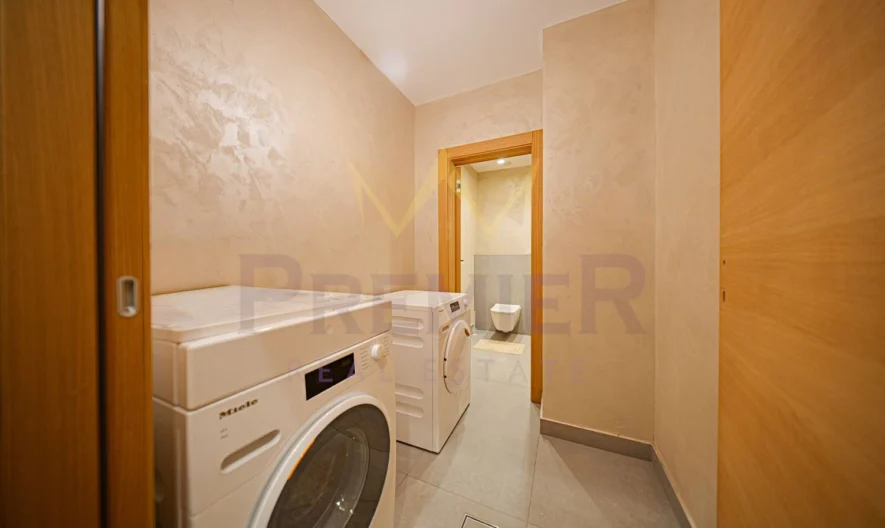 Еднофамилна къща с стилна архитектура и модерни дизайнерски решения в Бистрица - - снимка 26 - Имоти Премиер