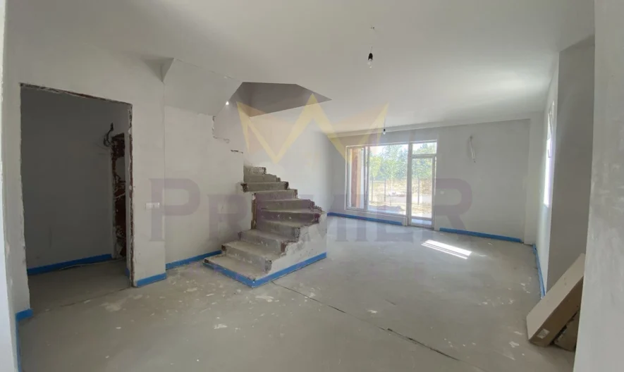 Еднофамилна къща в гр. Велинград -  - снимка 5 - Имоти Премиер