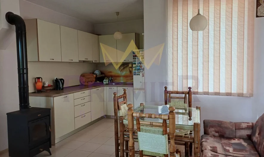 еднофамилна къща в град Шабла. -  - снимка 6 - Имоти Премиер