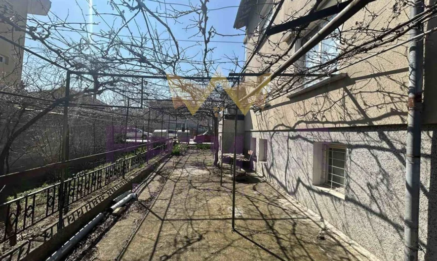 Еднофамилна Къща в курортно село Кранево - - снимка 24 - Имоти Премиер