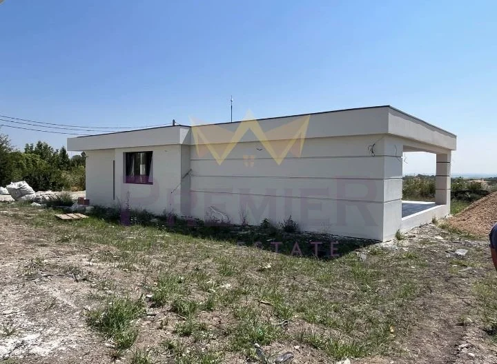 Еднофамилна къща в с. Хераково -  - снимка 4 - Имоти Премиер