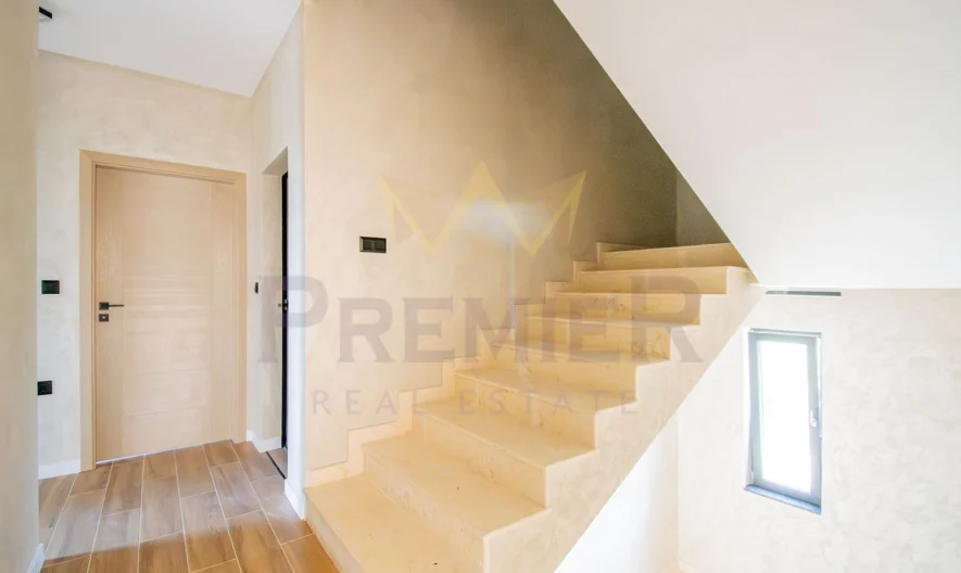 Еднофамилна къща в с. Осоица -  - снимка 11 - Имоти Премиер