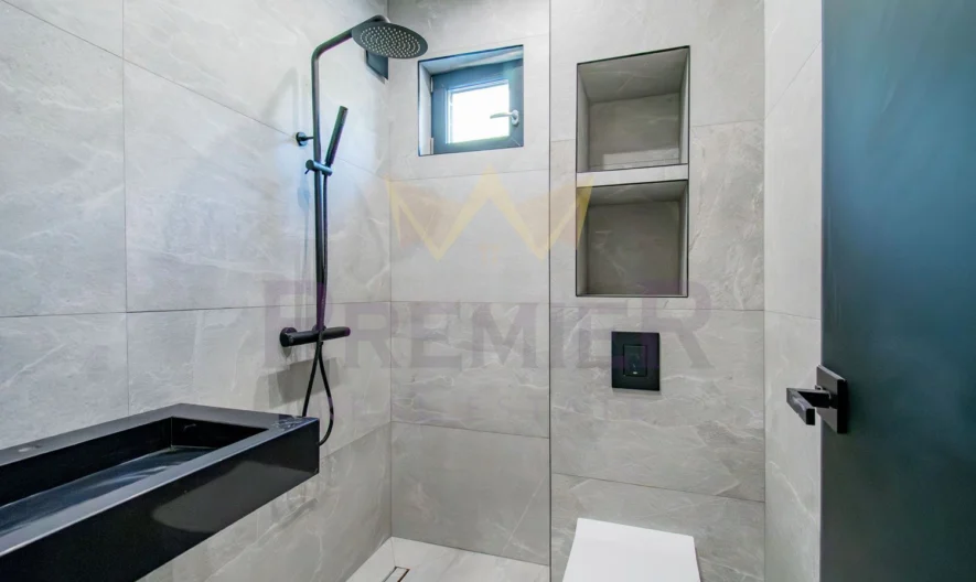 Еднофамилна къща в с. Осоица -  - снимка 14 - Имоти Премиер