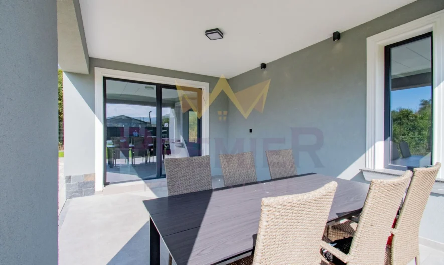 Еднофамилна къща в с. Осоица -  - снимка 16 - Имоти Премиер