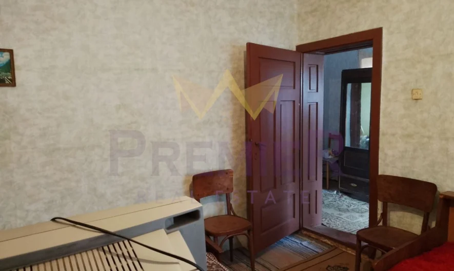 Еднофамилна къща в с.Изворово, област Добрич - - снимка 9 - Имоти Премиер