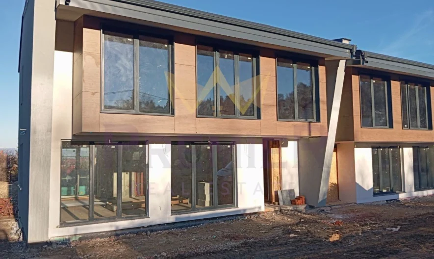 Еднофамилна редова къща в с.Панчарево -  - снимка 3 - Имоти Премиер