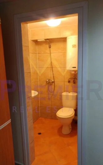 ЕДНОСТАЕН АПАРТАМЕНТ, БАЗАР ЛЕВСКИ - - снимка 4 - Имоти Премиер