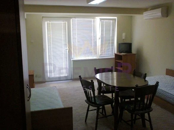 ЕДНОСТАЕН АПАРТАМЕНТ, БАЗАР ЛЕВСКИ - - снимка 5 - Имоти Премиер