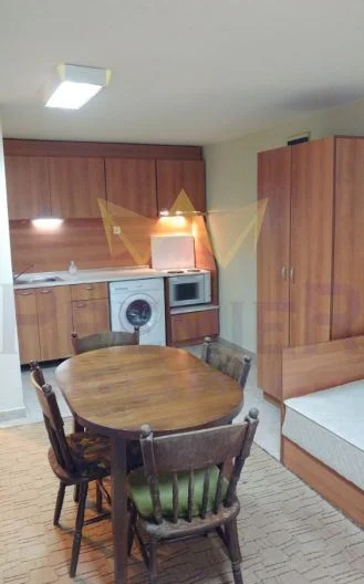 ЕДНОСТАЕН АПАРТАМЕНТ, БАЗАР ЛЕВСКИ - - снимка 8 - Имоти Премиер