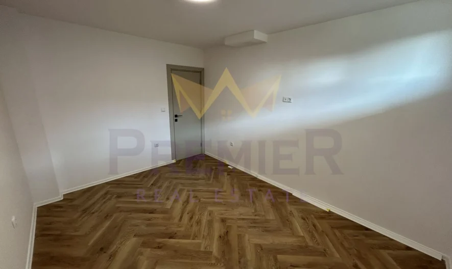 Едностаен Апартамент до Ключ ж.к. Възраждане гр. Варна - - снимка 1 - Имоти Премиер