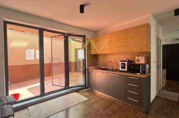 Агенция за недвижими имоти - Имоти Премиер - имот - 1081413, Цена: 500 EUR