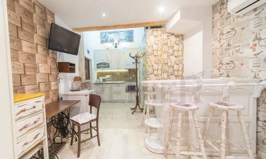 ЕДНОСТАЕН АПАРТАМЕНТ, ГРЪЦКИ КВАРТАЛ -  - снимка 1 - Имоти Премиер